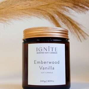 Αρωματικό κερί σόγιας Emberwood-&-Vanilla Ignite candles